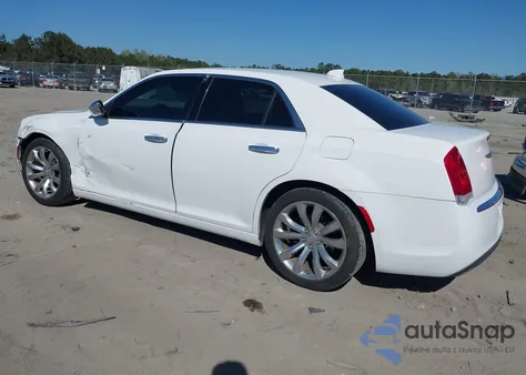 2019 Chrysler 300 Limited z USA, uszkodzony, nr VIN 2C3CCAEG3KH536492